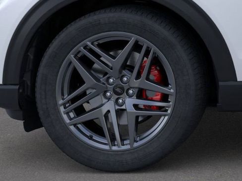 New 2025 Ford Explorer ST-Line w/ Premium Package image 19