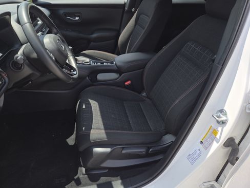 Used 2024 Honda HR-V Sport image 24