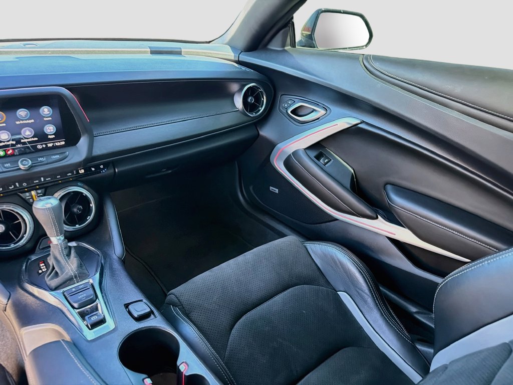 Used 2022 Chevrolet Camaro SS RWD image 23