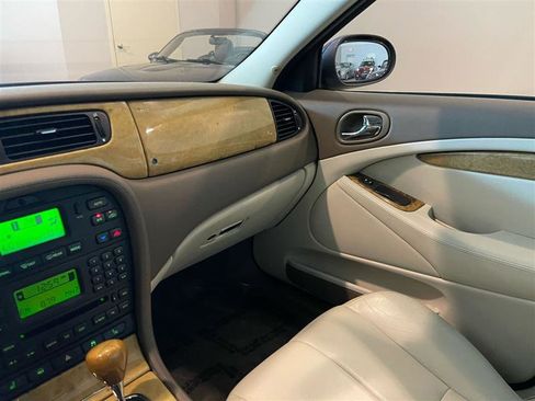 Used 2006 Jaguar S-TYPE 3.0 image 53