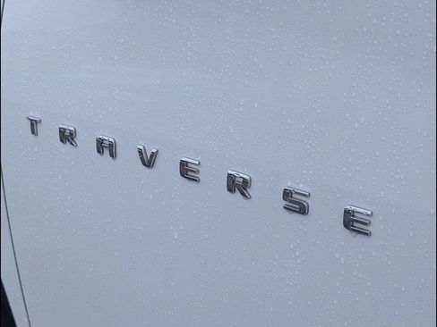Used 2020 Chevrolet Traverse LS FWD image 23