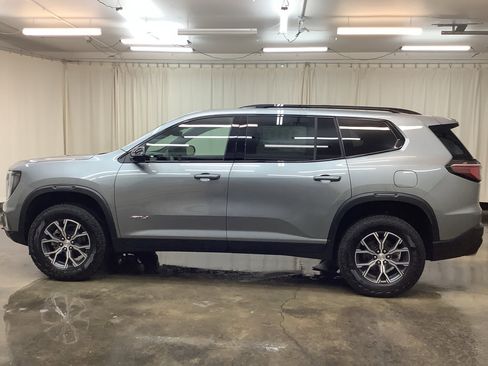 New 2026 GMC Acadia AT4 w/ LPO, All-Weather Package image 9