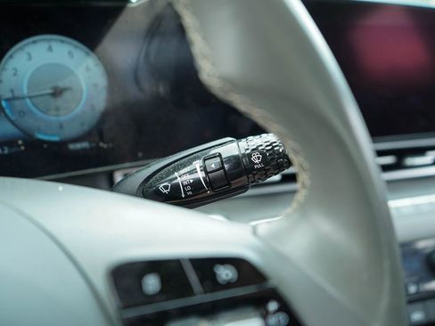 Used 2023 Hyundai Elantra SEL w/ Convenience Package image 27