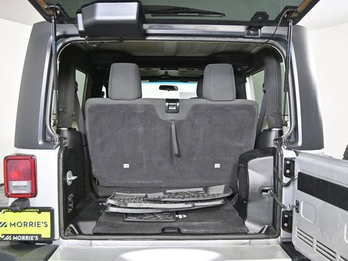 Used 2012 Jeep Wrangler Sahara w/ Dual Top Group AWD/4WD image 16