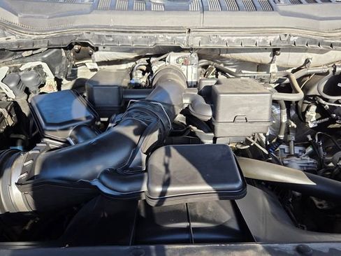 Used 2021 Ford F250 Lariat w/ Chrome Package image 23