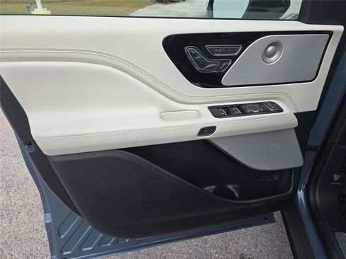 New 2026 Lincoln Aviator Black Label image 13