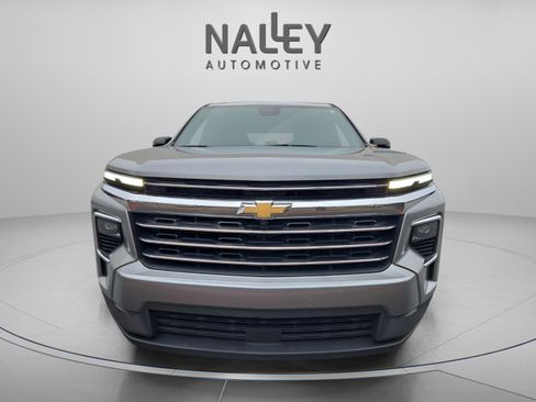 Used 2024 Chevrolet Traverse LT image 8