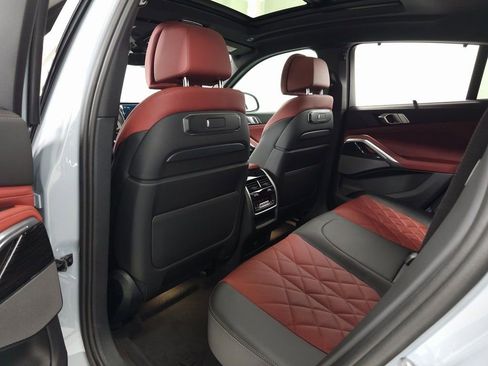 Used 2024 BMW X6 xDrive40i w/ Executive Package image 29