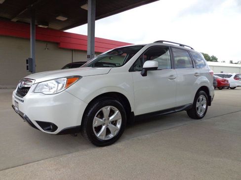 Used 2015 Subaru Forester 2.5i Limited AWD/4WD image 1