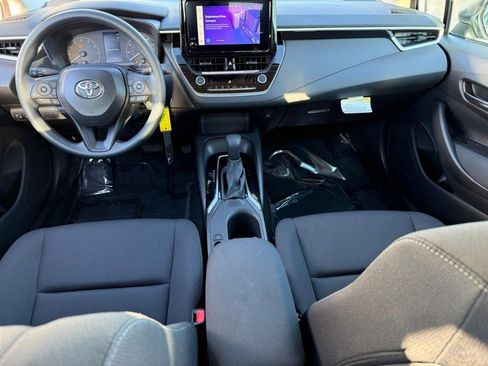 Certified 2025 Toyota Corolla LE image 12