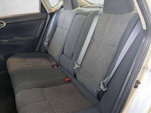 Used 2015 Nissan Sentra SV FWD image 17