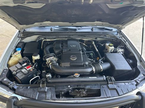 Used 2012 Nissan Frontier SV w/ SV Premium Utility Pkg image 38