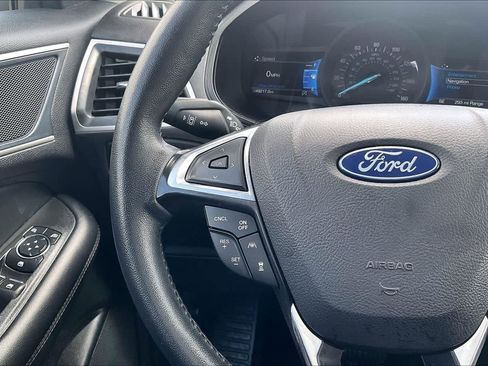 Used 2024 Ford Edge SEL image 24