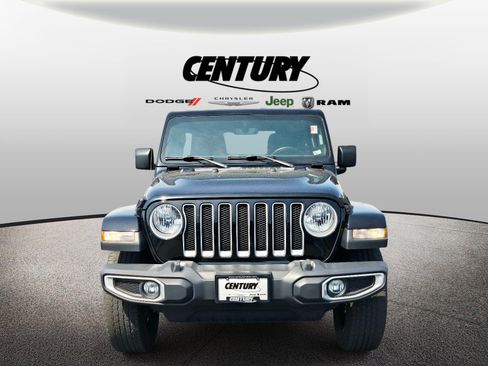 Used 2020 Jeep Wrangler Unlimited Sahara AWD/4WD image 9