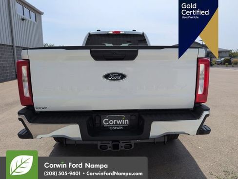 Used 2023 Ford F350 XLT w/ FX4 Off-Road Package AWD/4WD image 5