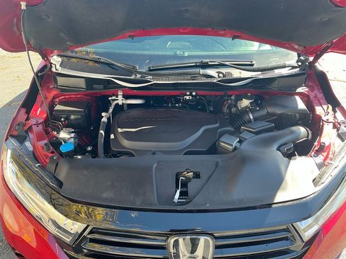 Used 2024 Honda Odyssey Sport image 32