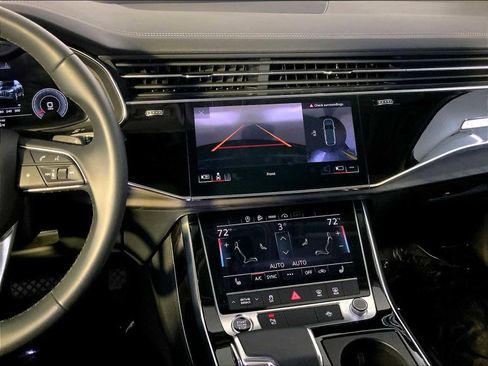 Used 2023 Audi Q7 3.0T Premium Plus image 16