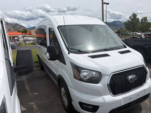 Used 2024 Ford Transit 350 XLT RWD image 3