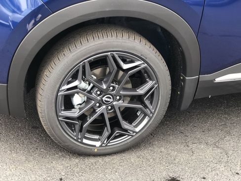 New 2026 Nissan Kicks SR w/ Cold Weather Package image 10