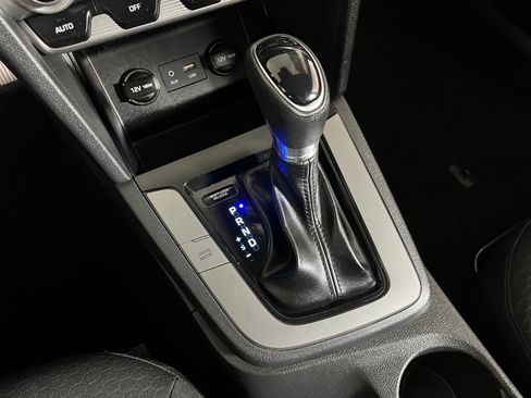 Used 2020 Hyundai Elantra SE w/ Cargo Package (C1) image 14