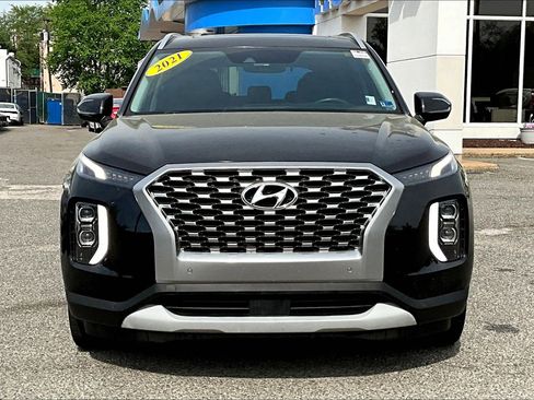 Used 2021 Hyundai Palisade SEL FWD image 3