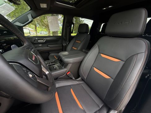 Used 2024 GMC Sierra 1500 AT4 w/ Technology Package image 13