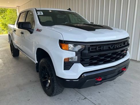 Used 2023 Chevrolet Silverado 1500 Custom Trail Boss AWD/4WD image 24
