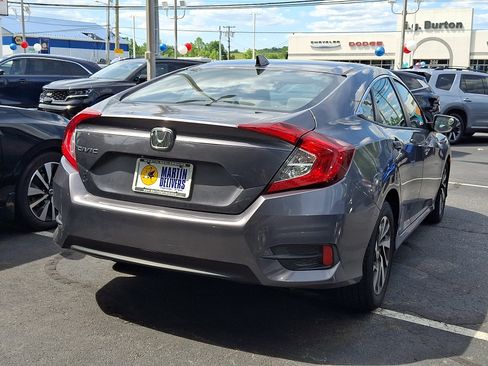 Used 2018 Honda Civic EX image 4