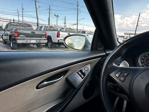 Used 2006 BMW M6 Coupe image 53