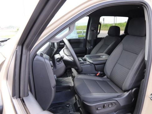 Used 2022 Chevrolet Silverado 1500 Custom Trail Boss AWD/4WD image 8