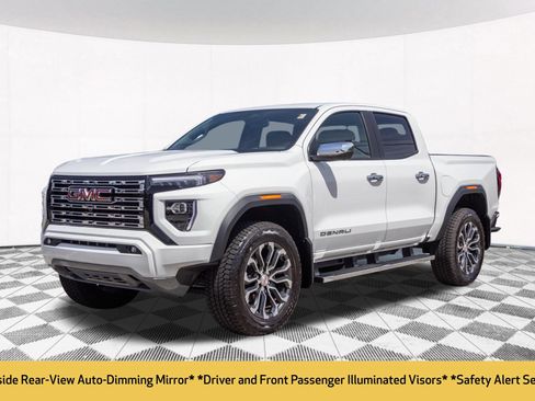Used 2026 GMC Canyon Denali AWD/4WD image 17