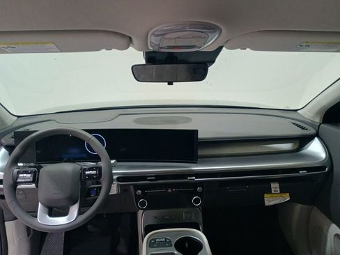 New 2026 Hyundai Ioniq 9 SE AWD/4WD image 16