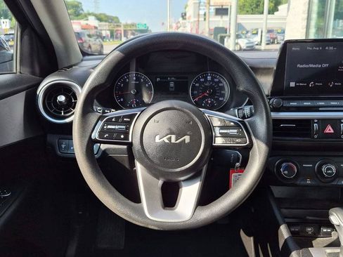 Certified 2023 Kia Forte LXS w/ LXS Technology Package FWD image 13