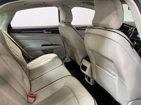 Used 2017 Ford Fusion Platinum FWD image 14