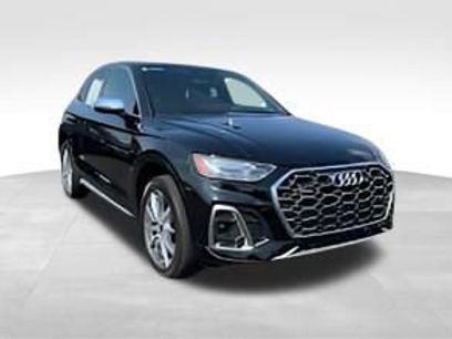 Used 2024 Audi SQ5 Premium w/ Convenience Package