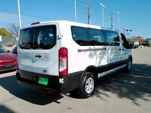 Used 2022 Ford Transit 350 XLT image 9