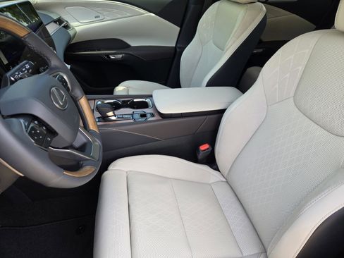 New 2026 Lexus RX 350 FWD image 8