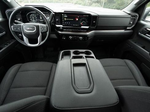 Used 2024 GMC Sierra 1500 Elevation image 18