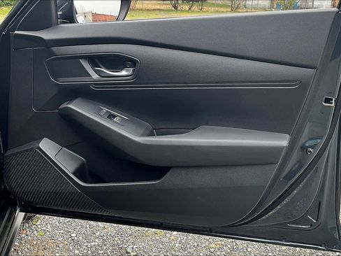 Used 2025 Honda Accord LX image 34