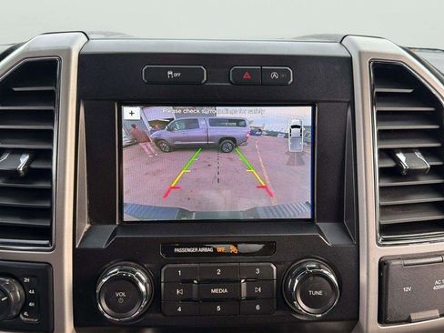 Used 2019 Ford F150 Lariat image 25