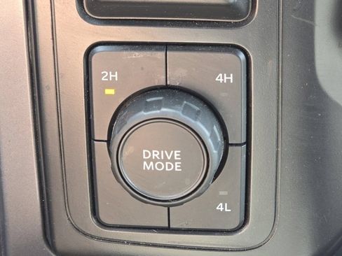 Used 2023 Ford F150 XLT AWD/4WD image 7