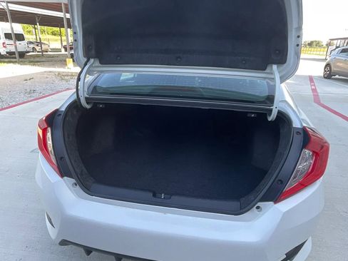 Used 2019 Honda Civic Sport image 24