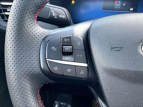 Used 2023 Ford Escape ST-Line Select w/ Tech Pack #2 AWD/4WD image 18