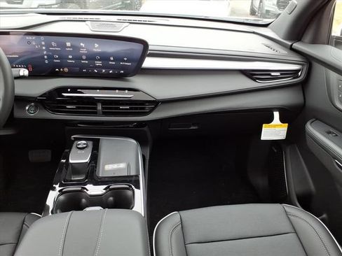 New 2026 Buick Enclave Preferred w/ Power Package AWD/4WD image 19