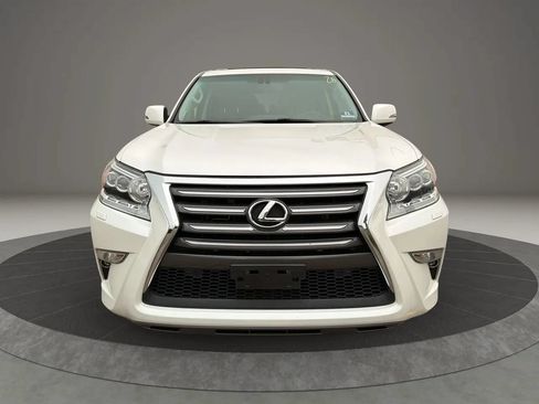 Used 2017 Lexus GX 460 Premium w/ Premium Package AWD/4WD image 2