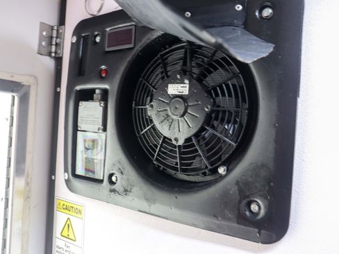 Used 2024 Ford E-350 and Econoline 350 Super Duty w/ Power Windows & Locks Group RWD image 18
