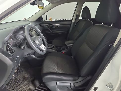 Used 2019 Nissan Rogue S image 19