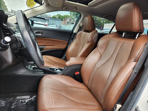 Used 2019 Acura ILX FWD image 10
