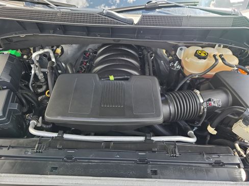 Used 2019 Chevrolet Silverado 1500 LT w/ All-Star Edition AWD/4WD image 29
