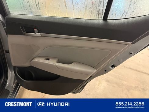 Used 2017 Hyundai Elantra SE w/ SE A/T Tech Package 03 image 29